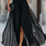 Annetta - schwarzes plissiertes Chiffon-Maxikleid, schulterfrei