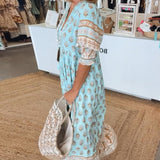 MANA | MIDI-KLEID MIT FLORALEN MUSTERN UND V-AUSSCHNITT