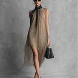 Beatrice - leichtes ärmelloses Chiffonkleid in Khaki und Braun