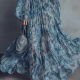 Grace - blaues Boho-Chiffon-Maxikleid mit Blumenprint